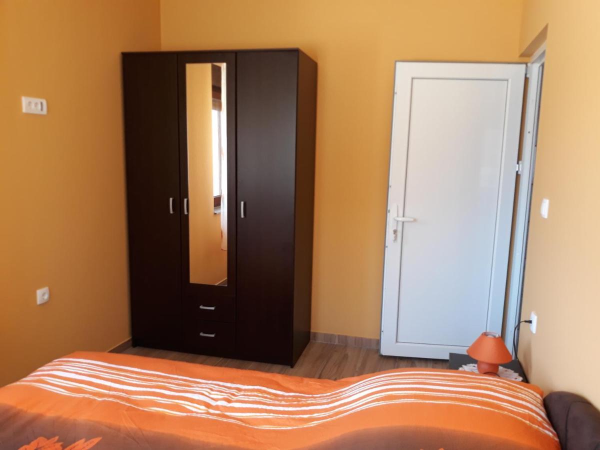 Andi Apartman Pacir Exterior photo